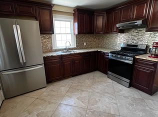 (Undisclosed Address), Yonkers, NY 10701