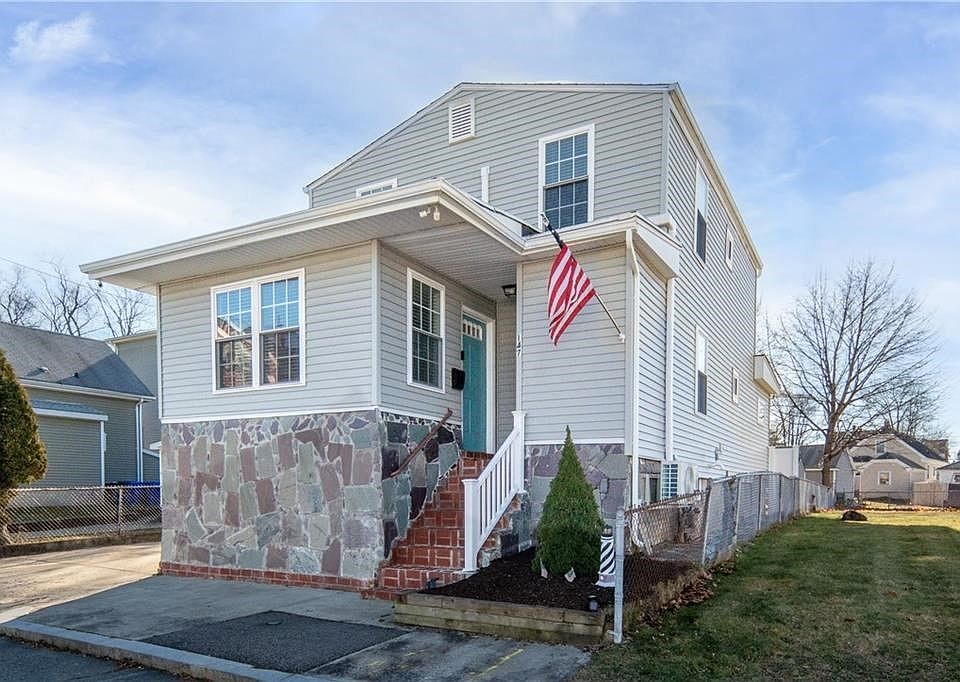147 Blanding Ave, East Providence, RI 02914 Zillow