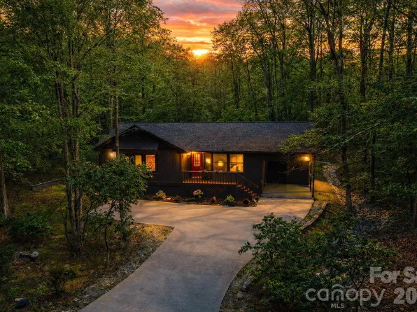 417 Soquili Dr, Brevard, NC 28712