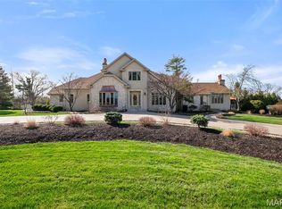 28 Ladue Mdws, Saint Louis, MO 63141