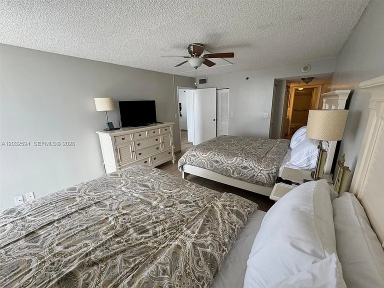 2625 Collins Ave #1801 — Photo 7