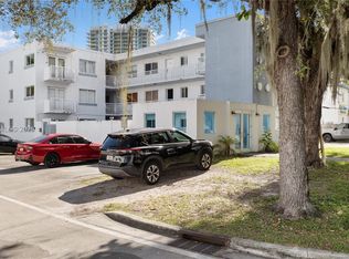 3101 SW 27th Ave APT 204, Miami, FL 33133