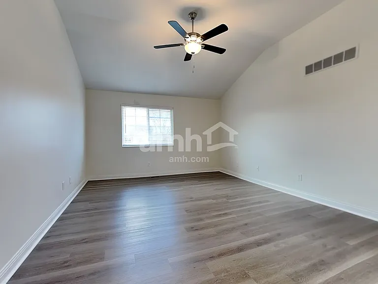 2243 Bluegrama Dr — Photo 14