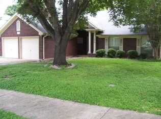 1014 Pine Creek Dr, Pflugerville, TX 78660