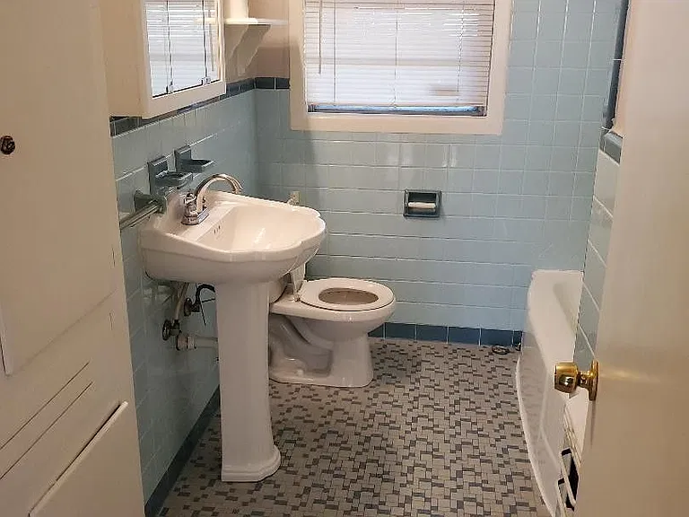 2505 Douglas Dr — Photo 16