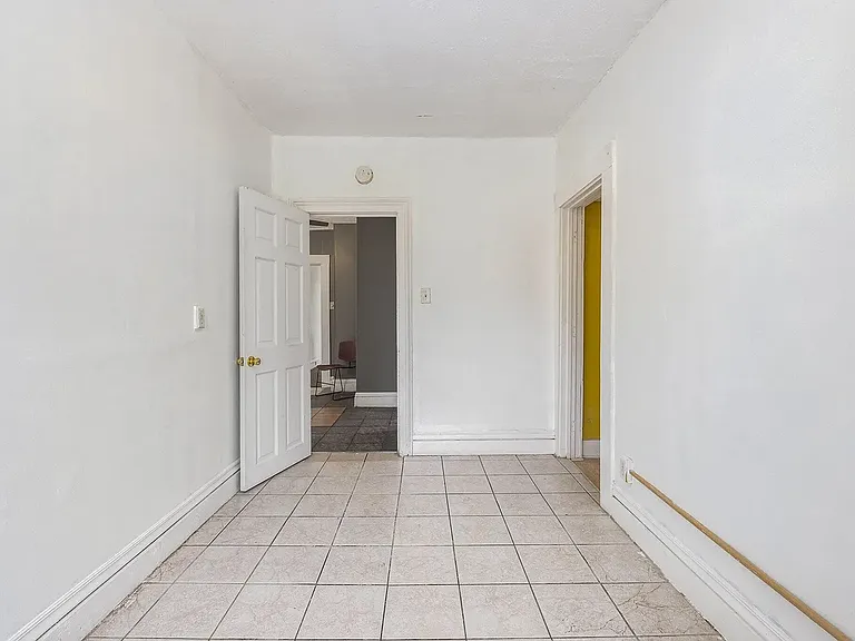 246 National Ave NW — Photo 9