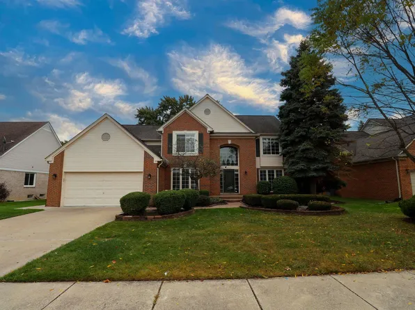 4111 Renee Dr, Troy, MI 48085