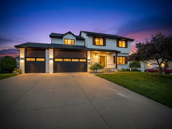 105 NW 11th St, Grimes, IA 50111