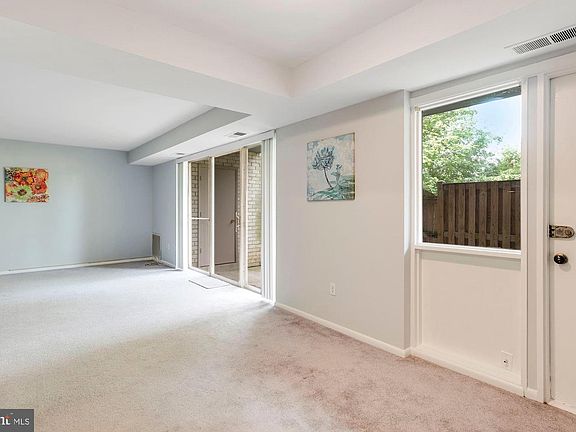 5th image of 14628 Bauer Dr #14628