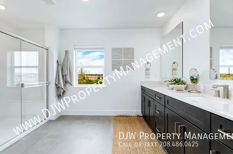 1727 N Truman Ave — Photo 9