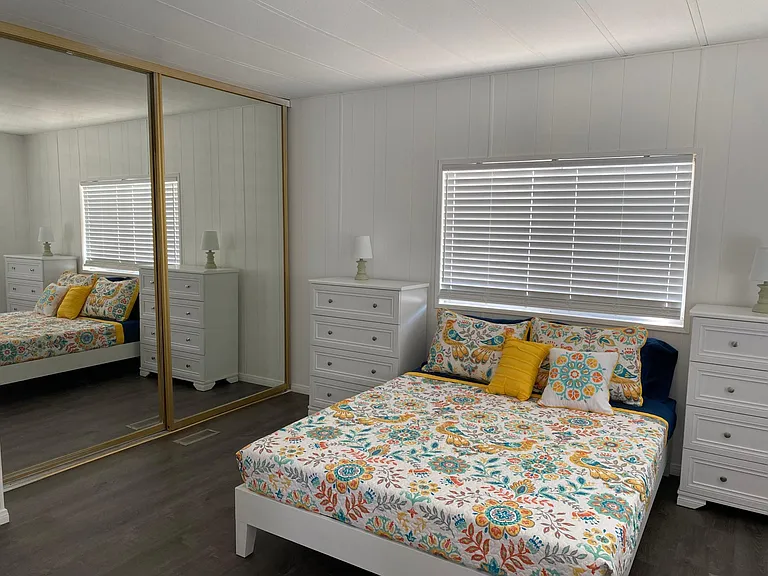49160 Pioneer Dr — Photo 3