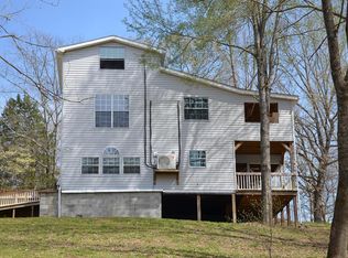 116 Abby Ln, Byrdstown, TN 38549