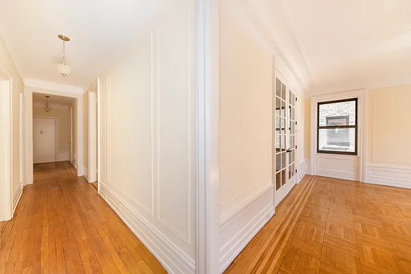 Rented by Compass | media 23