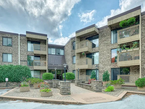 9400 Old Cedar Ave S APT 105, Bloomington, MN 55425