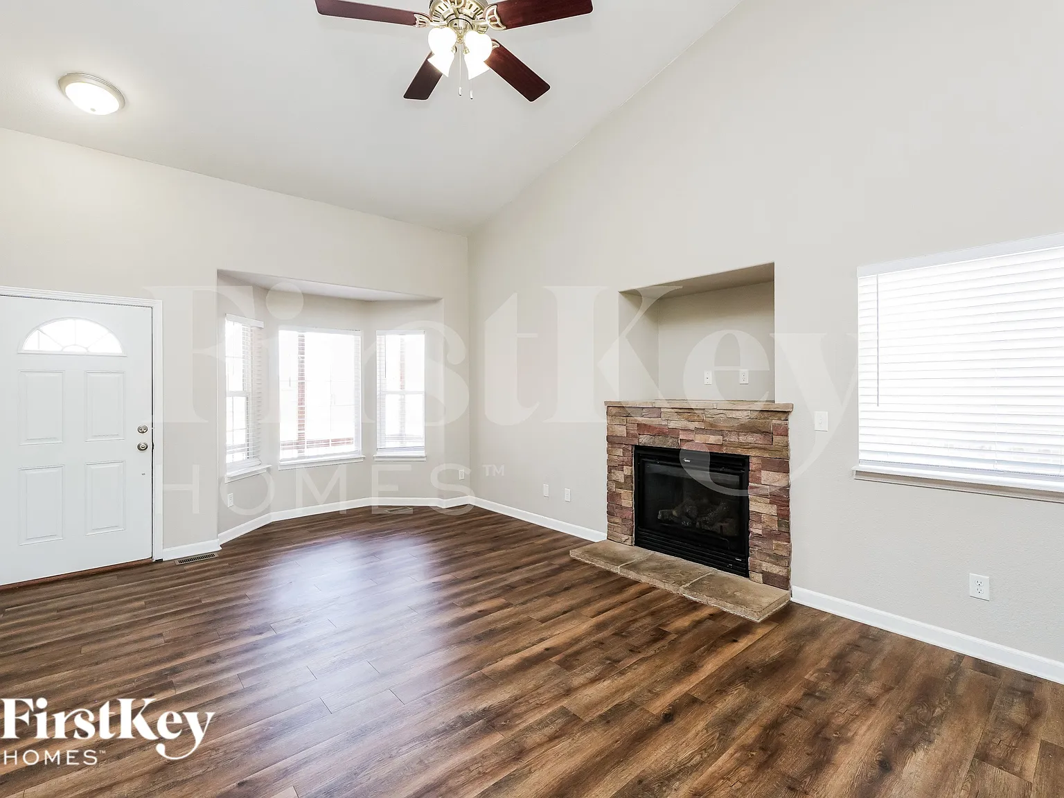4 bed, 3.0 bath, 2069 sqft, $2,355 — Photo 3