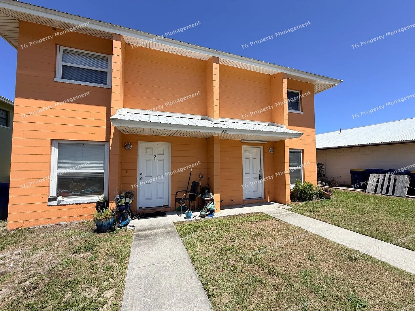 2/1 Fernandina Beach Townhome! Pet Friendly! Washer & Dryer Included! — Photo 1