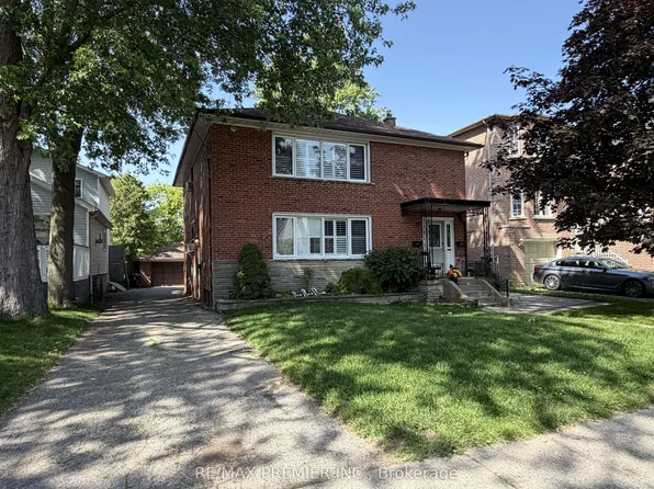 58 41st St, Toronto, ON M8W 3N6