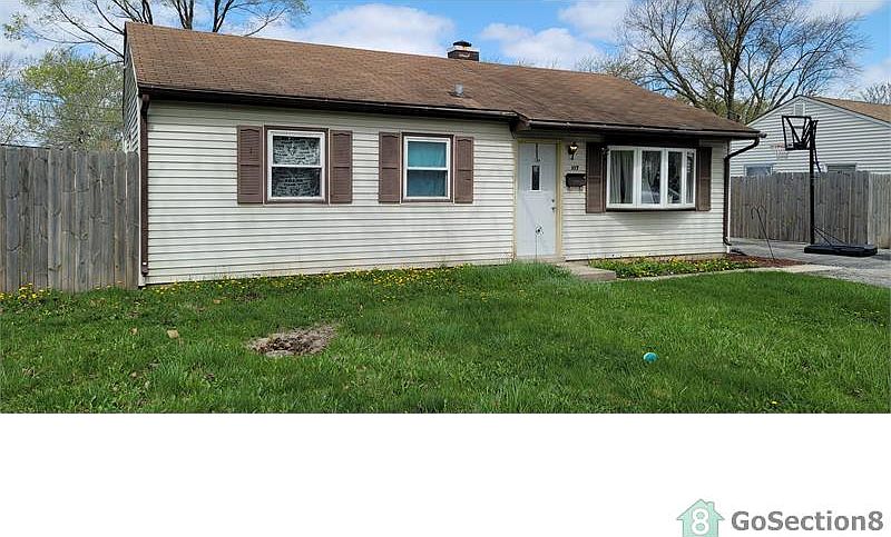 1st image of 117 S Hammes Ave