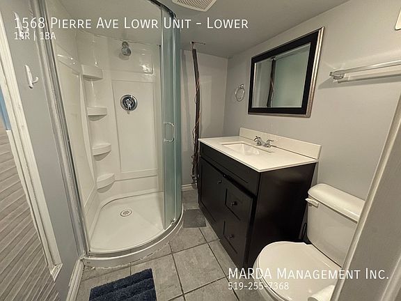 3rd image of 1568 Pierre Ave