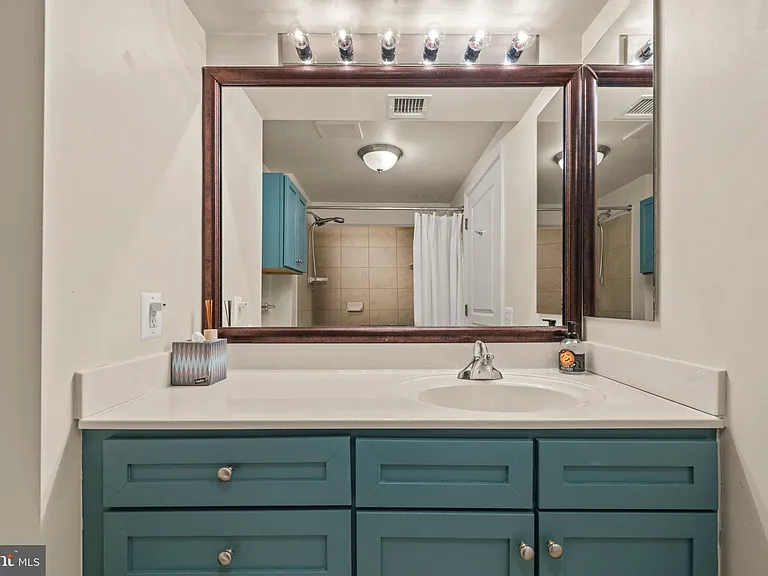 631 D St NW #845 — Photo 25