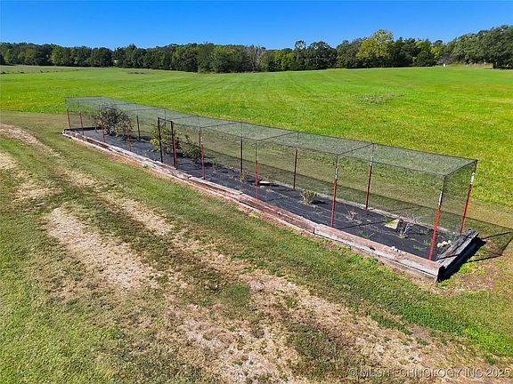 4th image of 472618 E 775th Rd