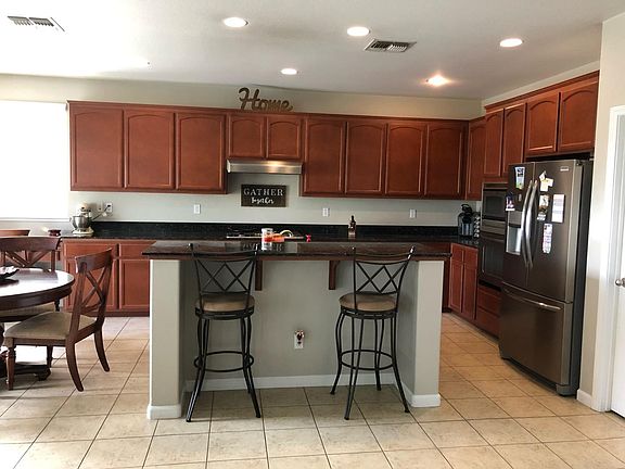 5th image of 1512 Winterbrook St