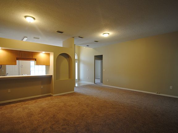 3rd image of 808 Del Prado Dr