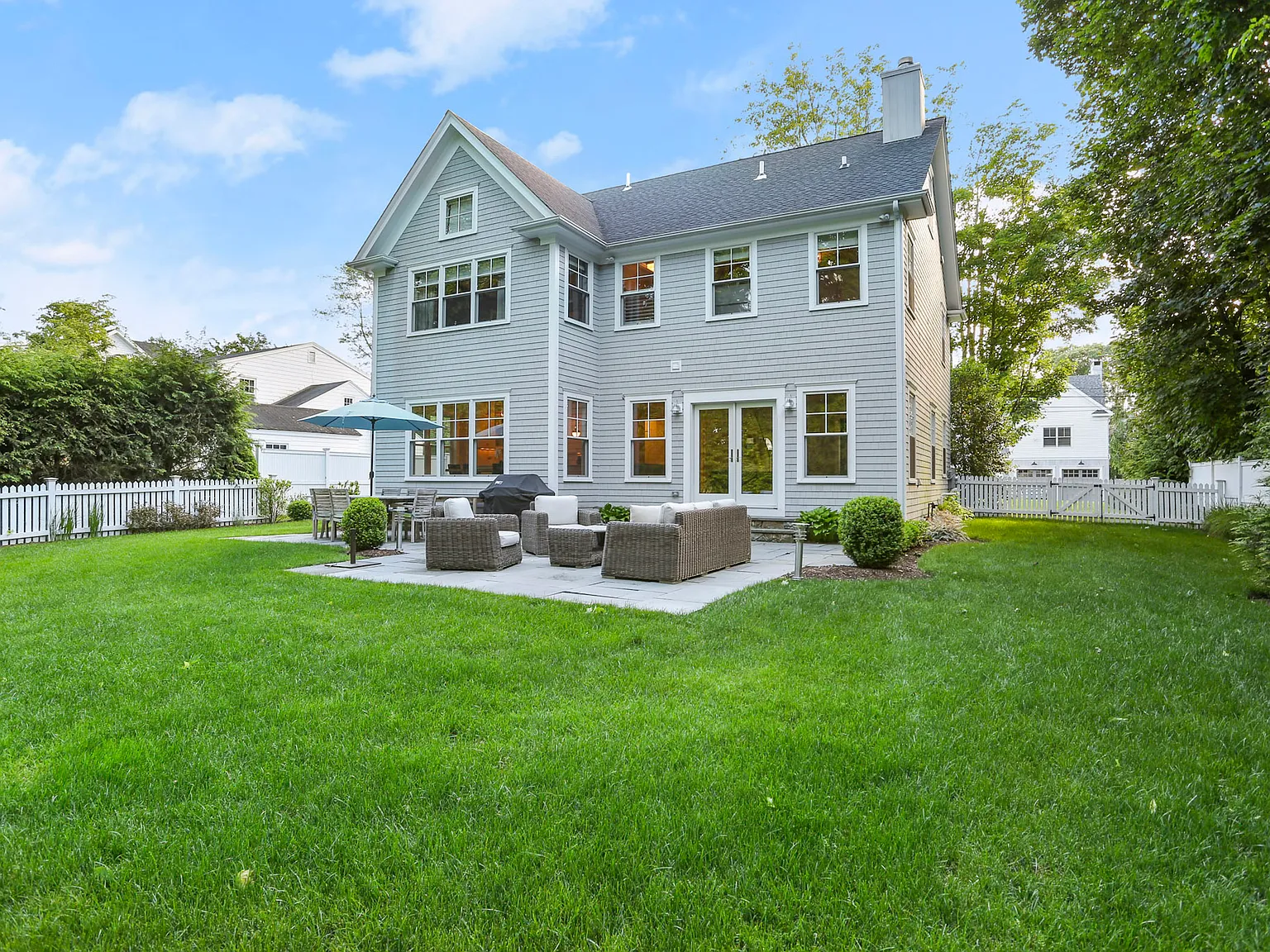 5 bed, 4127 sqft, $16,000 — Photo 2