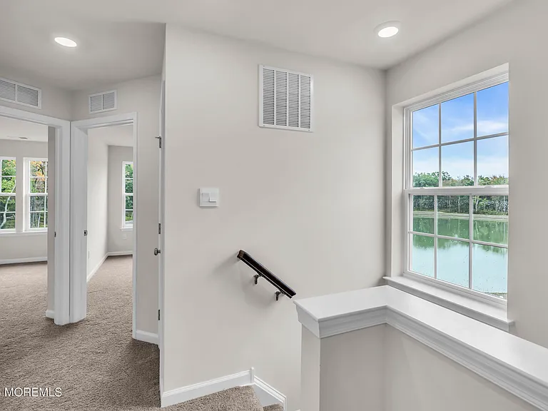 22 Forest Park Dr — Photo 16