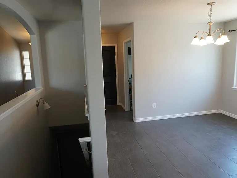 2251 80th Ave — Photo 7