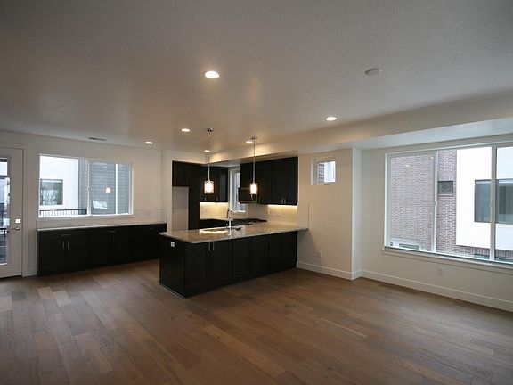 3rd image of 2998 S Elgin Hill Ct