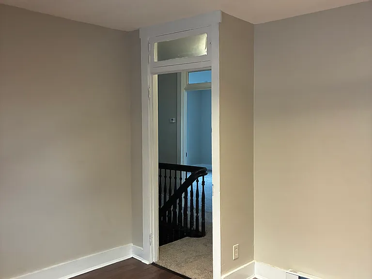 35 W Donegal St #B — Photo 6