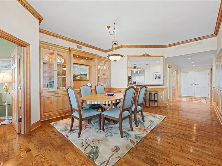 60 Seagate Dr #105 — Photo 9