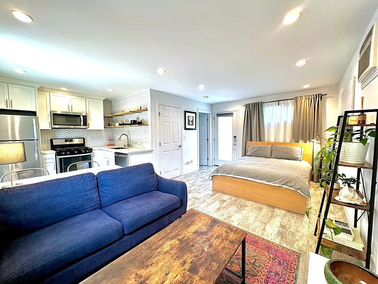 1741 S Orange Grove Ave — Photo 8