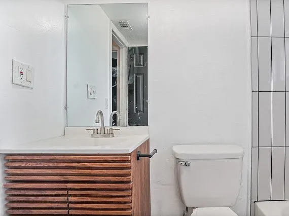 4751 Beacon St — Photo 19