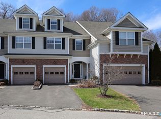 Quaker Green, West Hartford, CT 06110