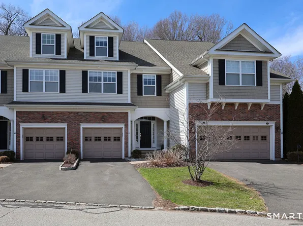 41 Park Place Circle #41, West Hartford, CT 06110