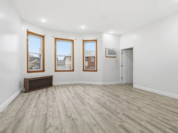 143 West 26th Street image 4 of 12