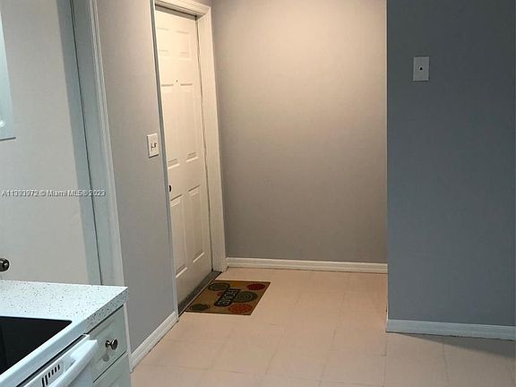 2nd image of 1318 Veracruz Ln #3-9