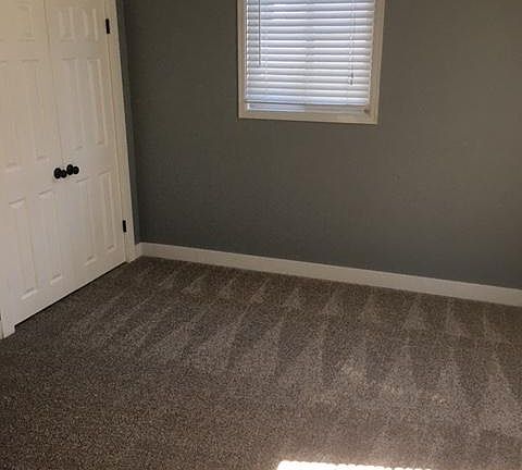 4th image of 25728 Lawson St
