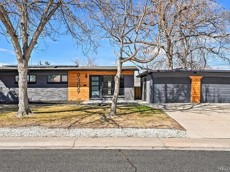 9309 Highland Pl — Photo 1