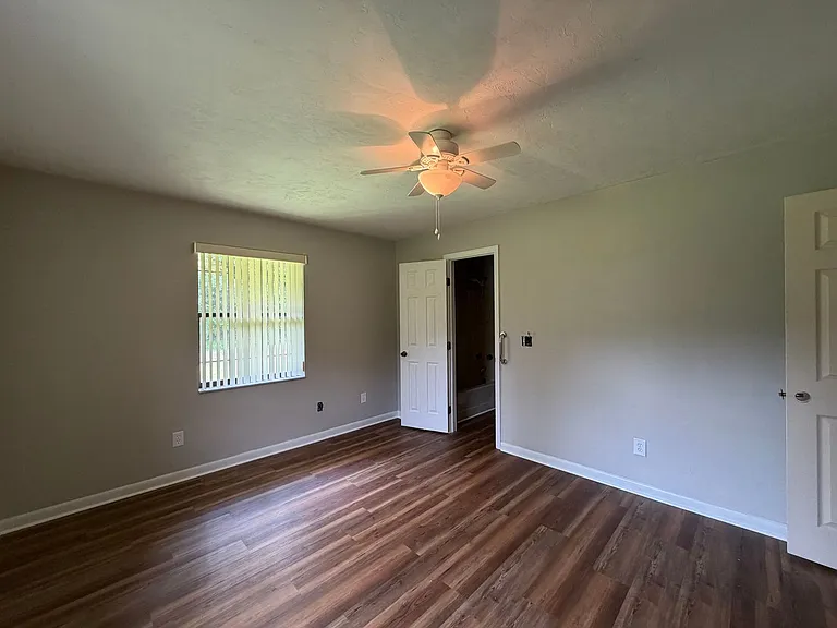 4112 SW 282nd St — Photo 13