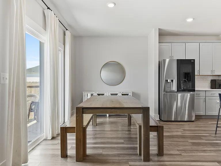 304 Garrison Grove Dr — Photo 10