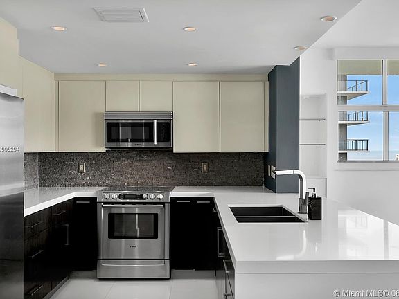 4th image of 1250 S Miami Ave APT 3501