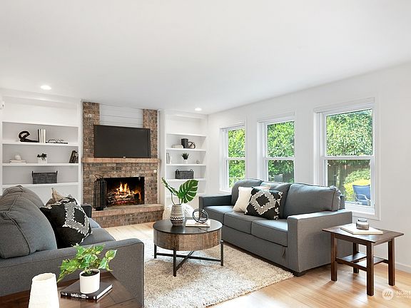 4th image of 4825 118th Avenue NE