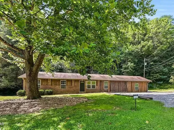 1643 Arron Way, Sevierville, TN 37876