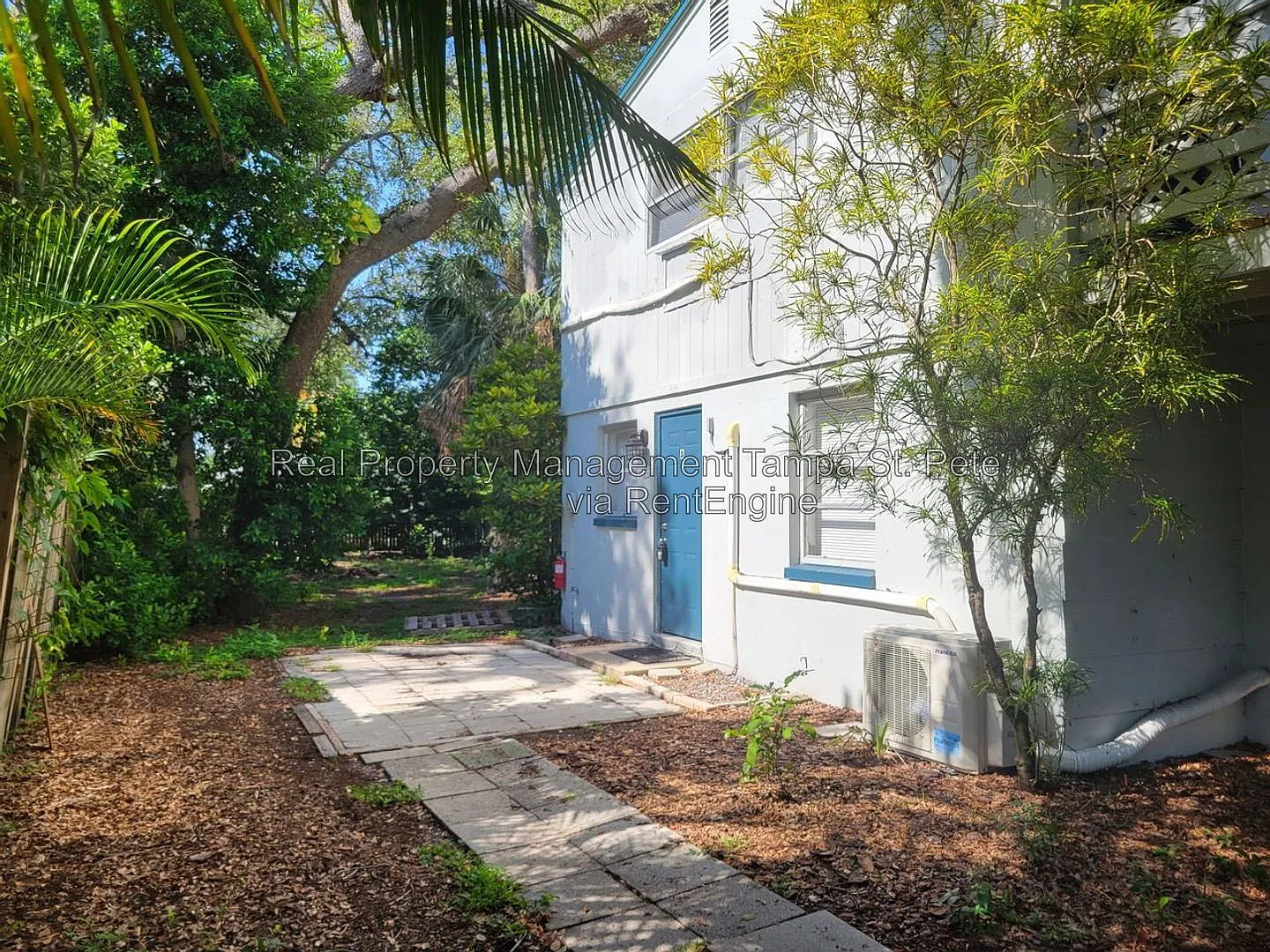 2 bed, 1.0 bath, 600 sqft, $1,295 — Photo 4