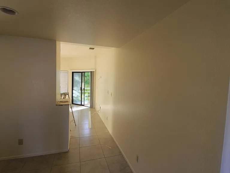 14500 Las Palmas Dr — Photo 5