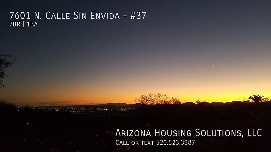 Furnished 2 Bedroom 1 Bath -City Views in the heart of o the Foothills ! — Photo 4