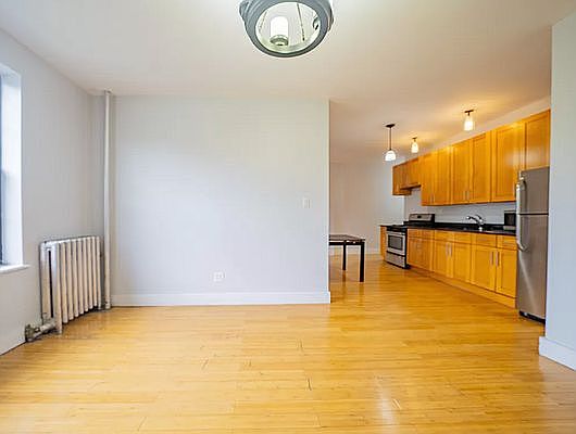 1st image of 516 Eastern Pkwy APT 4B